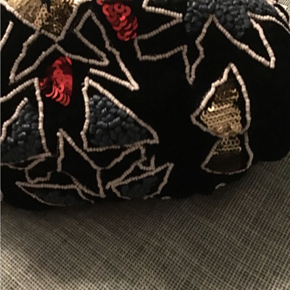 ZARA Beautiful black, velvet with sequin and bead and silver chain .New πΊπΈπ·ππΉπͺ·π» - Picture 4 of 5